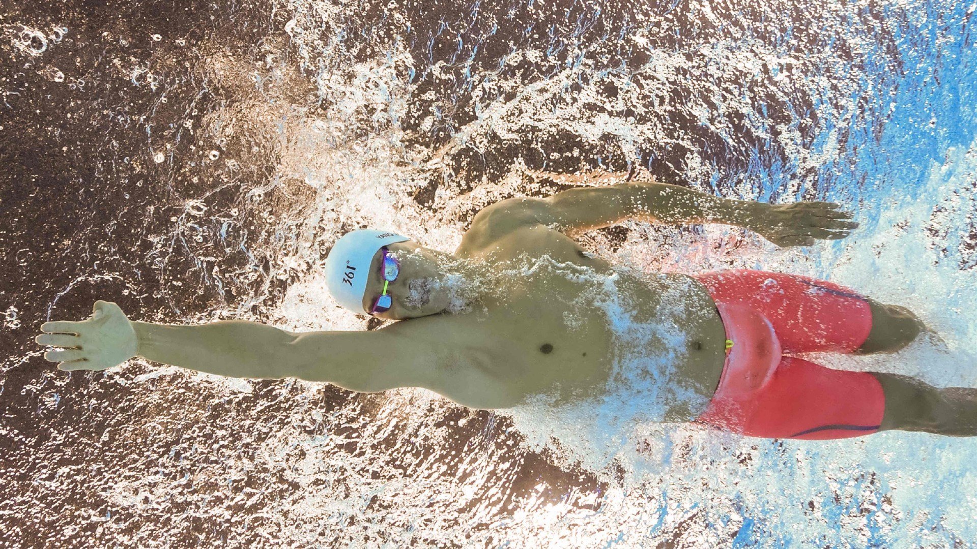 从低谷到巅峰，伤病康复背后的体育精神与科技力量