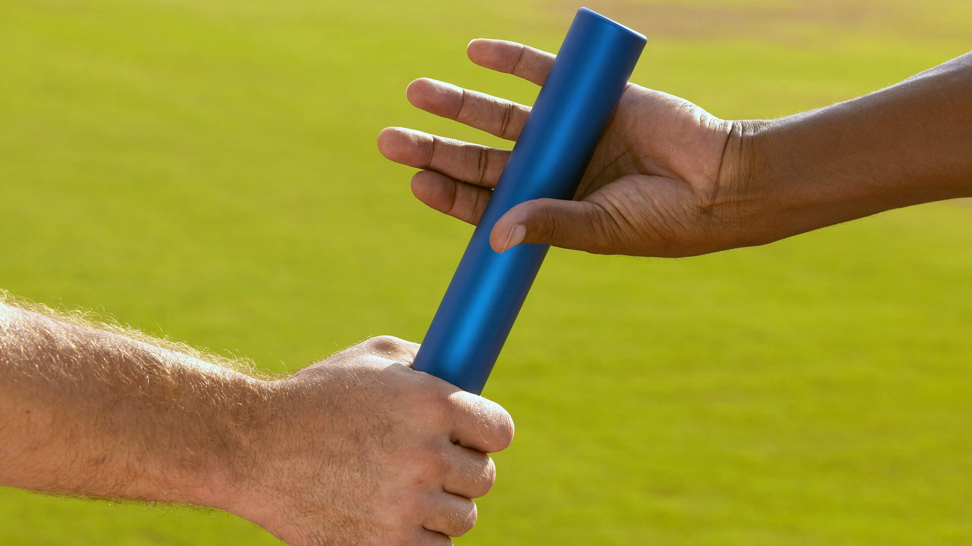 英雄联盟全球总决赛，巅峰对决引爆电竞热潮，中国战队再创辉煌